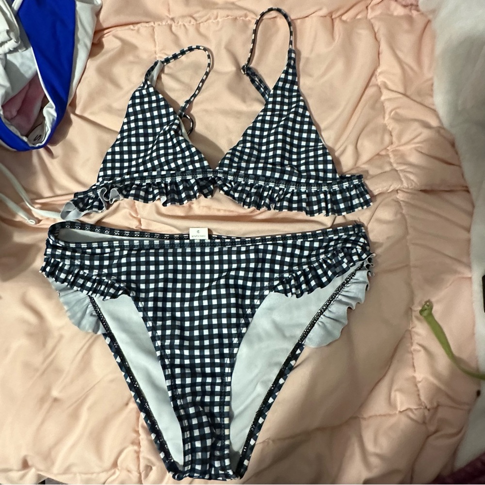 black and white bikini — medium